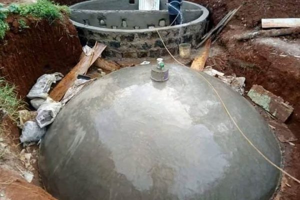 Biogas-Digester